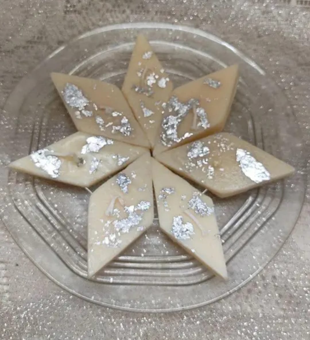 Kaju katli shape candle 6pic